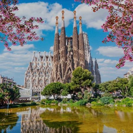 Room Con Bano Privado Sagrada Familia Βαρκελώνη Εξωτερικό φωτογραφία